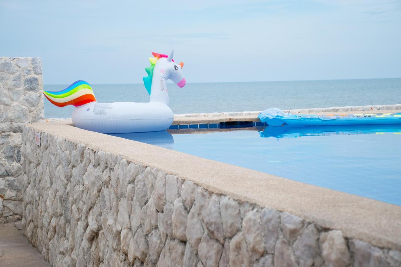 Sea Memories White Sand Beach Hotel Хуа Хин Екстериор снимка